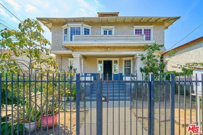 Foto del edificio - 1347 Valencia St