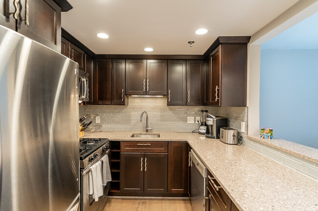Remodeled Kitchen - 4808 Moorland Ln