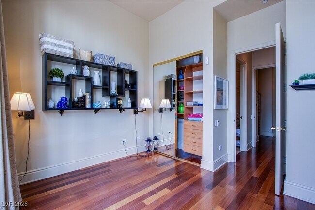 Foto del edificio - 2877 Paradise Rd