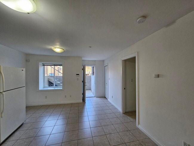 Photo du bâtiment - 2033 53rd Av E