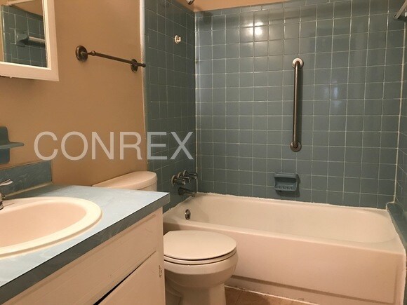 Building Photo - 130 Miley Dr