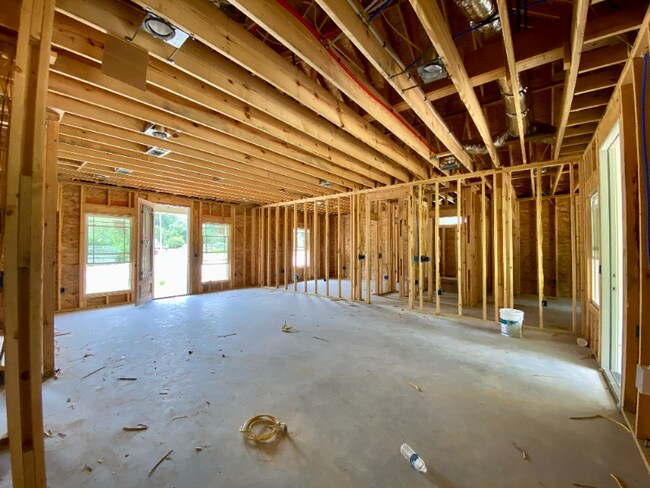 Foto del edificio - 104 Sunflower Ln