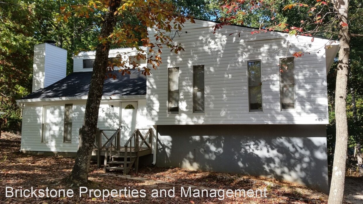 3 br, 2 bath House - 3830 Sugar Creek Dr