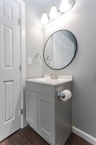 Foto del edificio - 300 S 3rd St