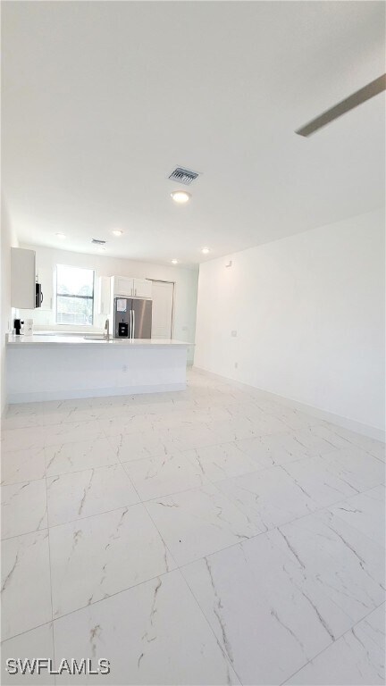 Building Photo - 4400 Golfview Blvd