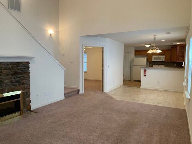 Building Photo - 177 Clusters Cir