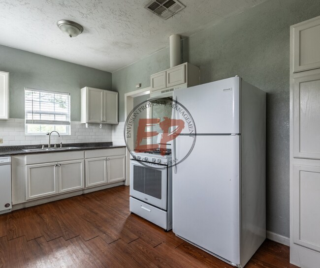 Building Photo - 1516 N 26th St