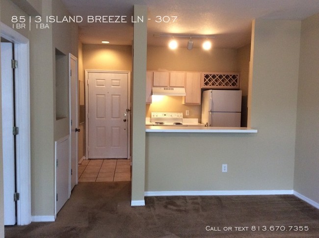 Building Photo - 8513 Island Breeze Ln