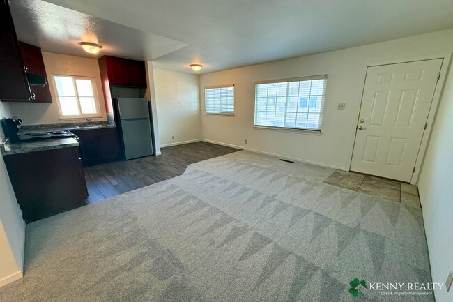 Foto del edificio - 517 1st Ln