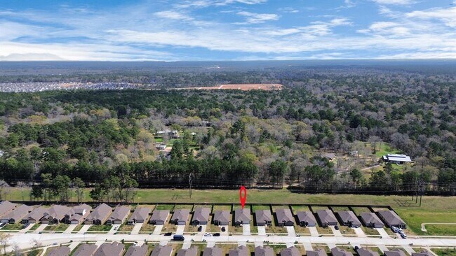 Building Photo - 9843 Laurel Lake Dr