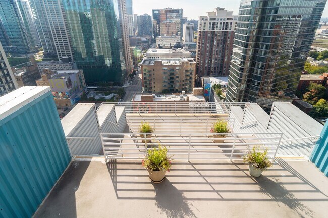 Foto del edificio - 40 E 9th St