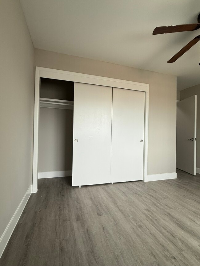 Building Photo - Tailwind 1