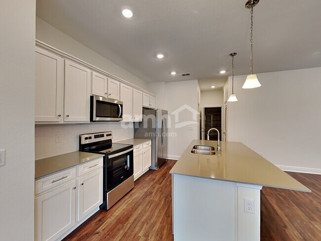 Building Photo - 2720 Ponds Trl