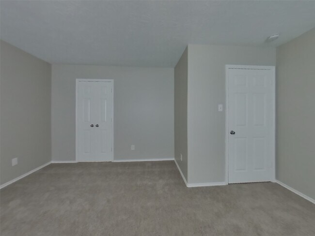 Foto del edificio - 18451 Sunrise Pines Dr