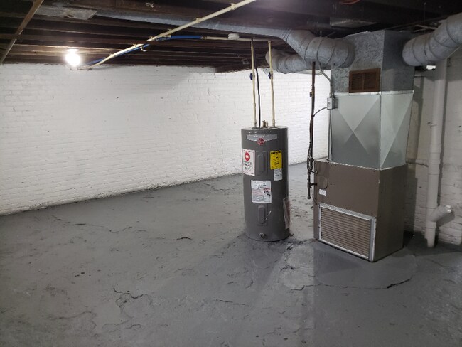 Foto del edificio - 2120 Fern Ct