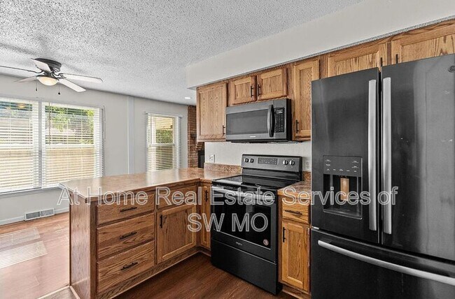 Foto del edificio - 2420 S Fort Ave