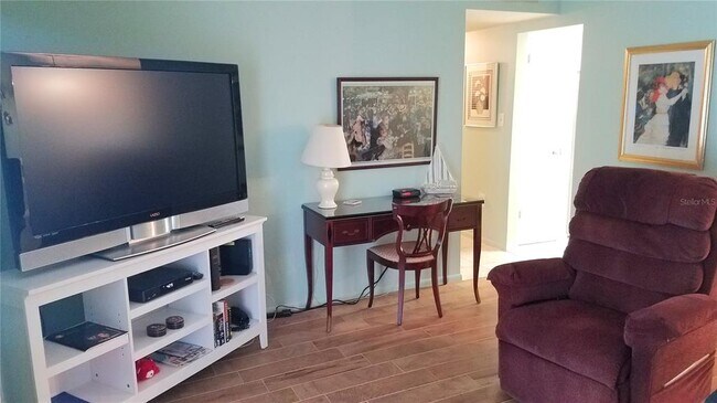 Building Photo - 1801 Restful Dr