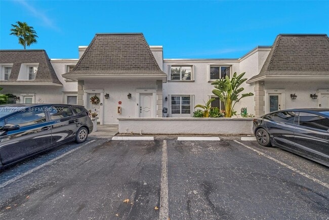 Photo - 707 NE 27th Ave Townhome