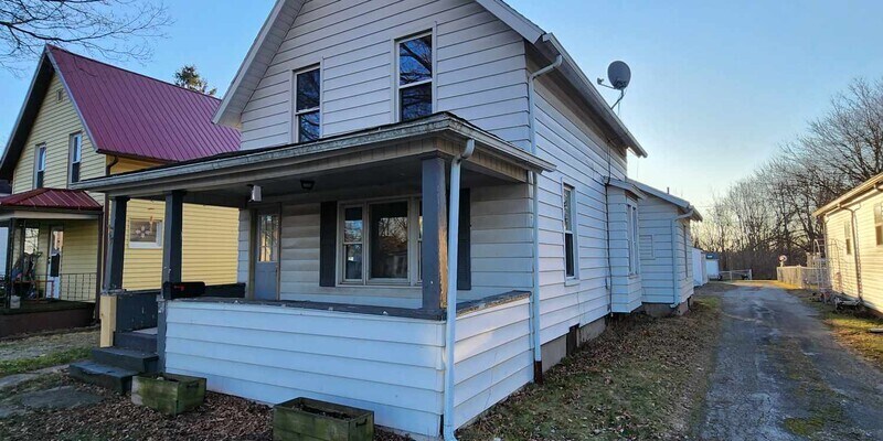 Primary Photo - 117 N Grant
