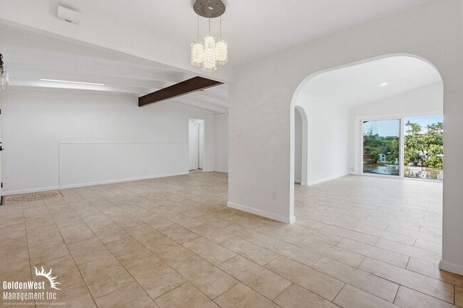 Foto del edificio - Newly Remodeled 5Bdm 2Ba Home with Huge Patio!