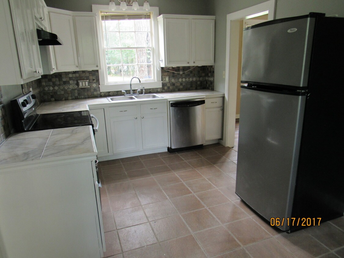 Primary Photo - 4017 34th Ave