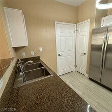 Building Photo - 9975 Peace Way