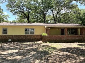 Building Photo - 289 Red Cedar Rd
