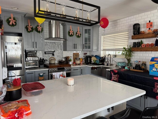 Building Photo - 322 Swinton Ave