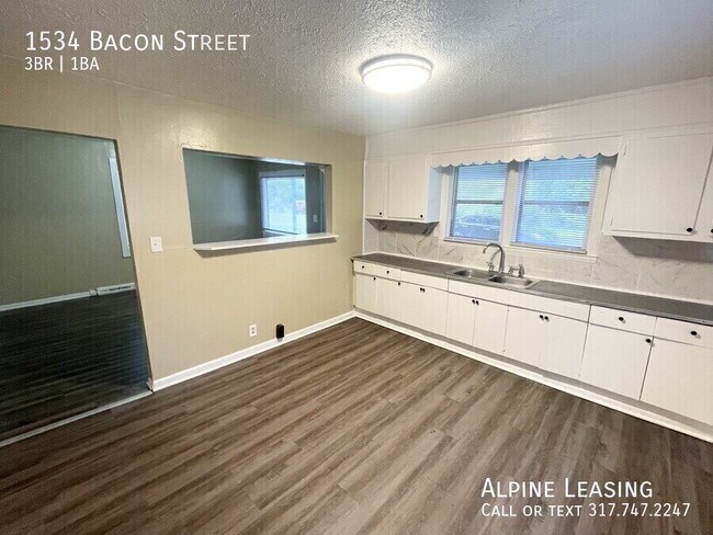 Foto del edificio - 1534 Bacon St