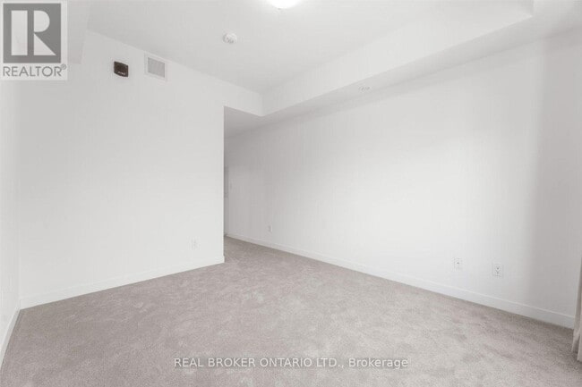 Building Photo - 16 Marquette Ave