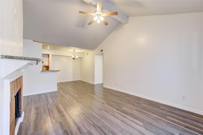 Building Photo - 10202 Forum Park Dr