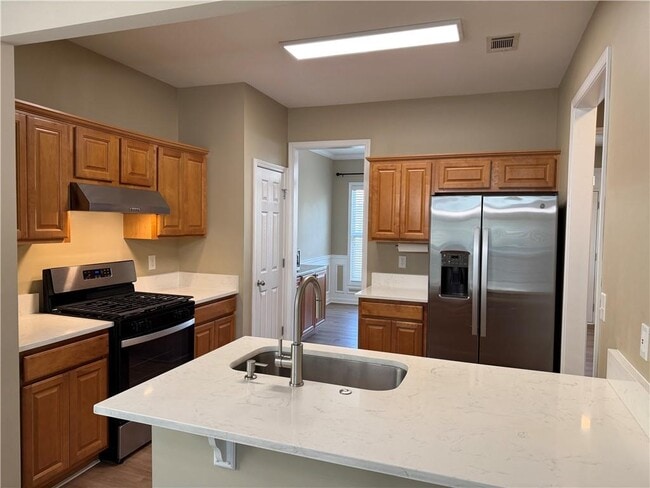 Foto del edificio - 2216 Worrall Hill Dr