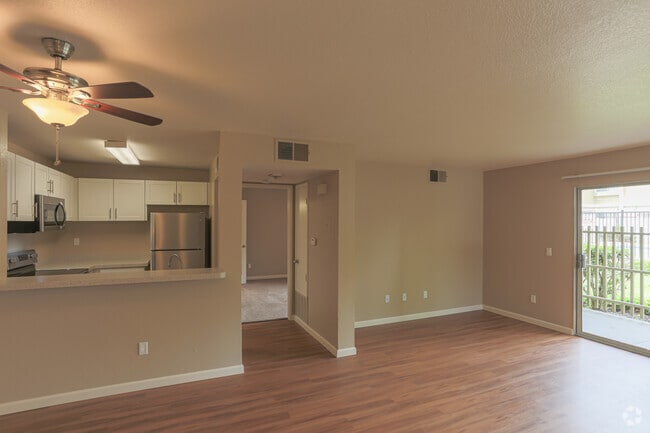 1BR, 1BA - 686 SF - The Meadows