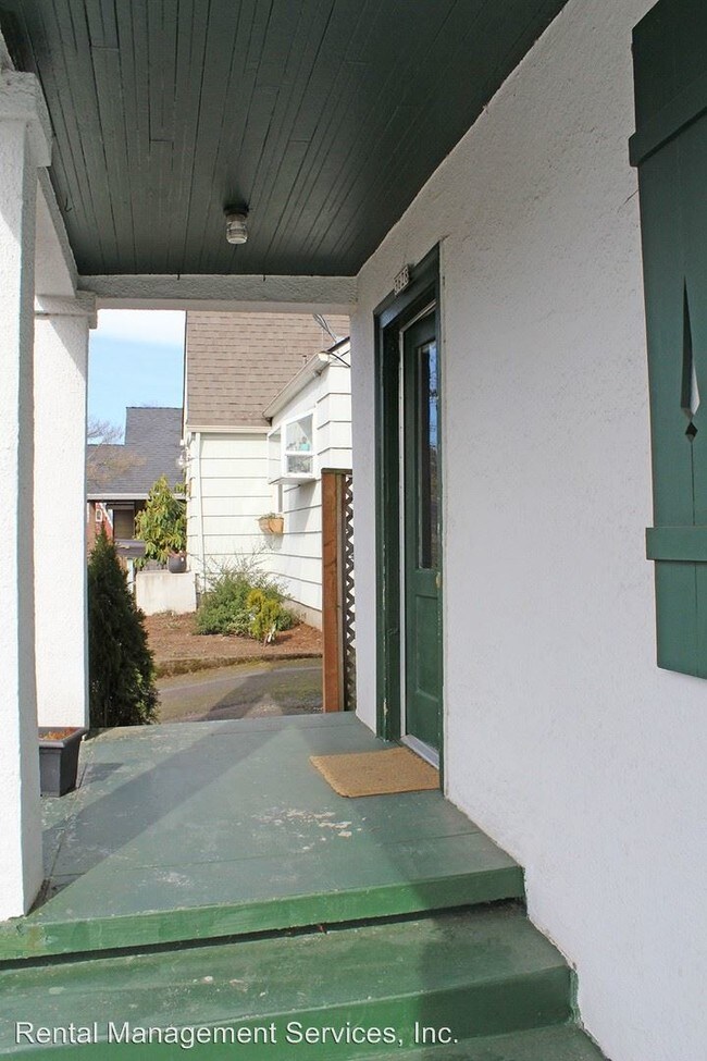Building Photo - 3620 NE 45th Ave