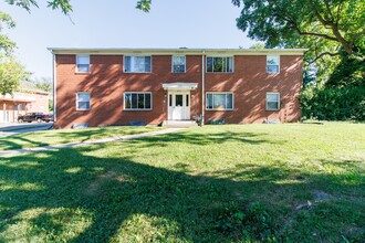 Building Photo - 5918 Devington Rd