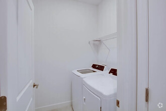 Building Photo - 5512 Sapphire Stone Cv