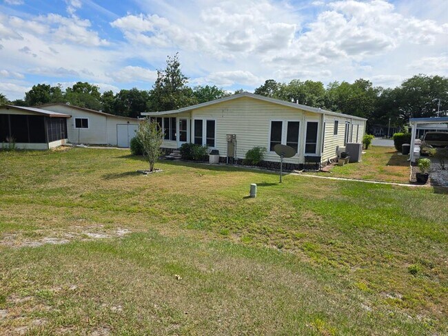 Building Photo - 305 Westwood Dr