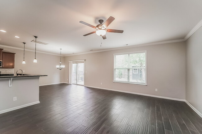 Foto del edificio - 347 Pulaski Dr SW