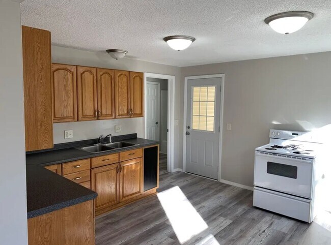 Foto del edificio - 3 bedroom/2 bath house
