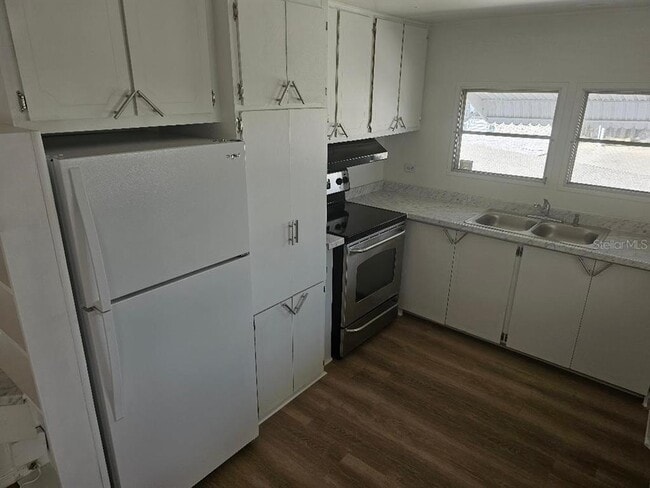 Building Photo - 6916 Marlin Ln