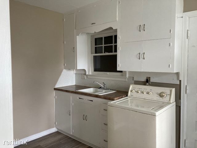 Building Photo - 2 br, 1 bath House - 610 N Saint Clair St