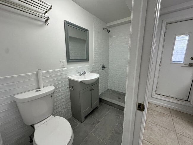 Photo - 101 Pioneer St Apartment