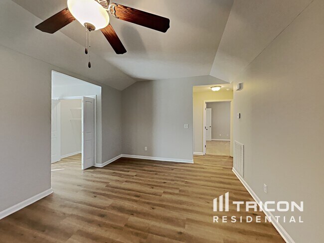 Foto del edificio - 1761 Hampshire Pike