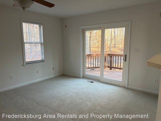 Foto del edificio - 3 br, 2.5 bath House - 3420 Lakeview Parkway