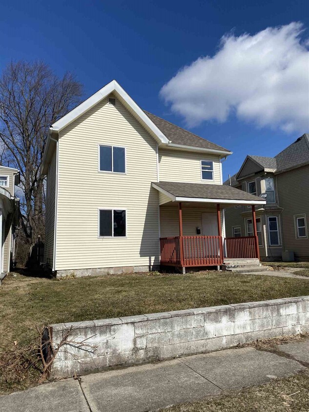 125 E Suttenfield St, Fort Wayne, IN 46807 House Rental in Fort Wayne