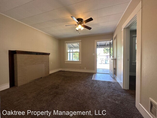 Building Photo - 4 br, 2 bath House - 148 College St S