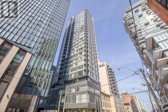 Building Photo - 68 Shuter St