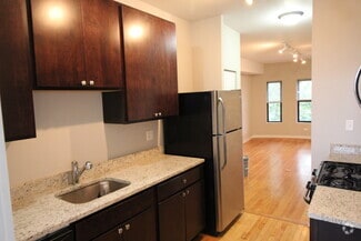 Building Photo - 6449 N Claremont Ave