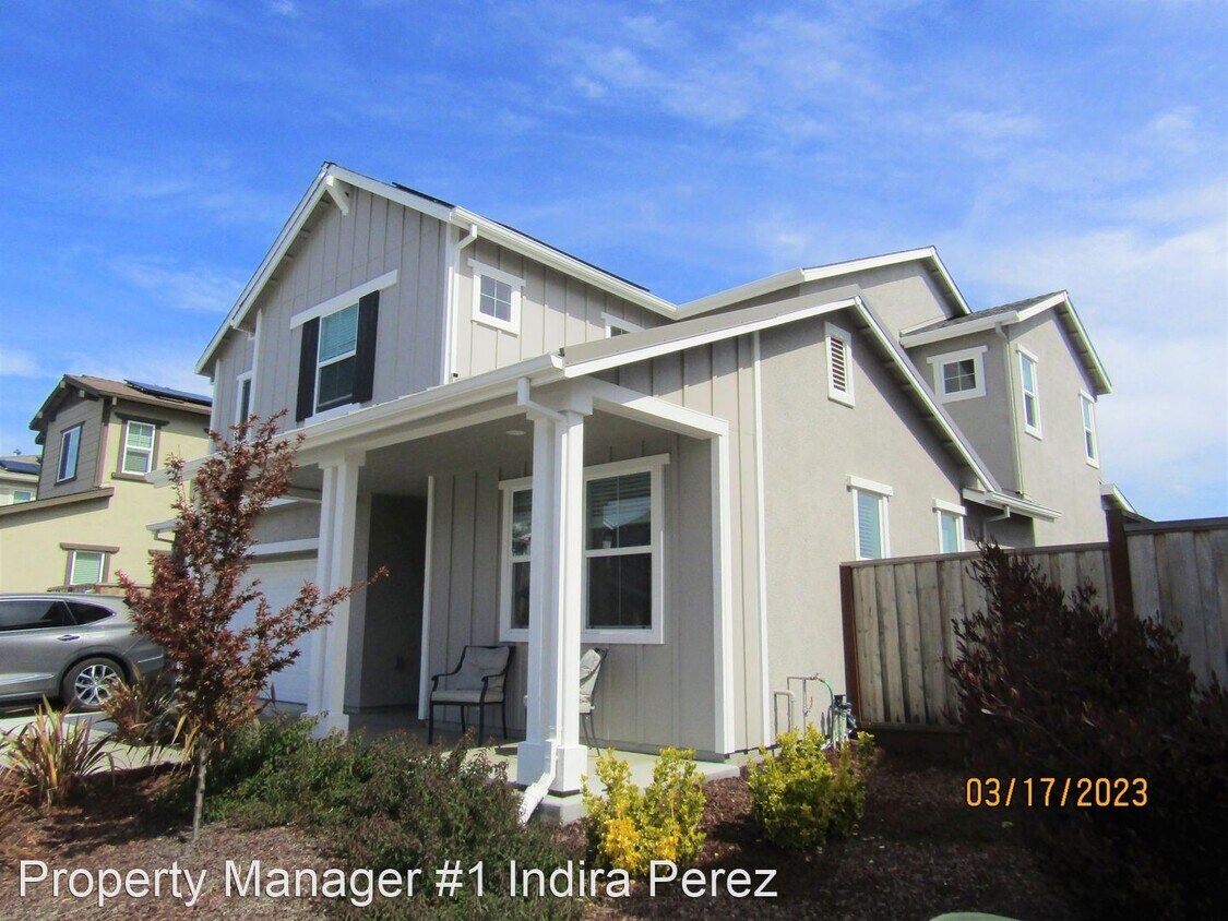 Primary Photo - 4 br, 3 bath House - 1490 Oak Circle