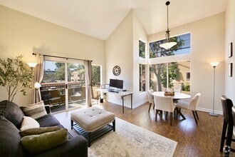 Building Photo - 15283 Maturin Dr